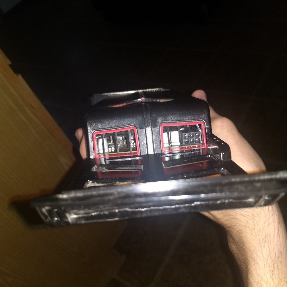 Dell ATI Radeon - Picture 3 of 8